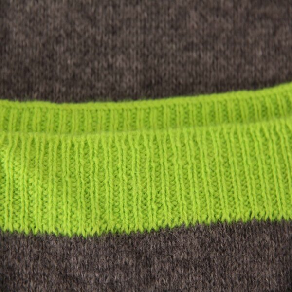 wawiHEROES CODELLO Damen Schal POETRY GRUNGE KNIT in Grau/Neongrün